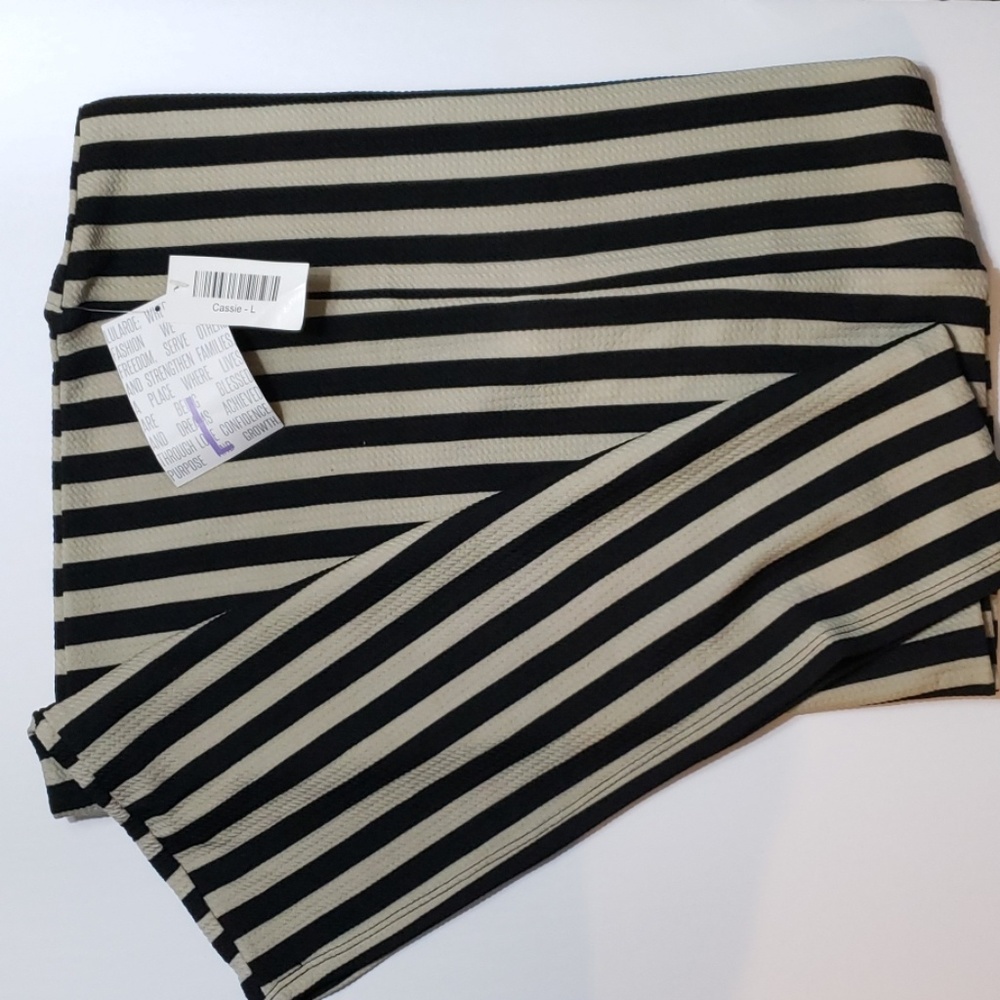 LuLaRoe Cassie Skirt